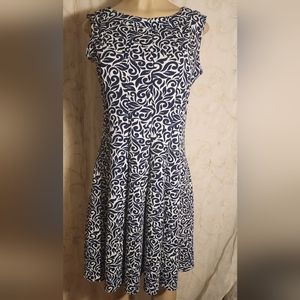 HAANI Dress sz M Petite